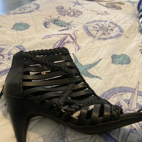 INC shoes - Picture 2 of 4